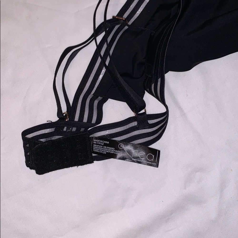 Real Bra - Picture 4 of 4